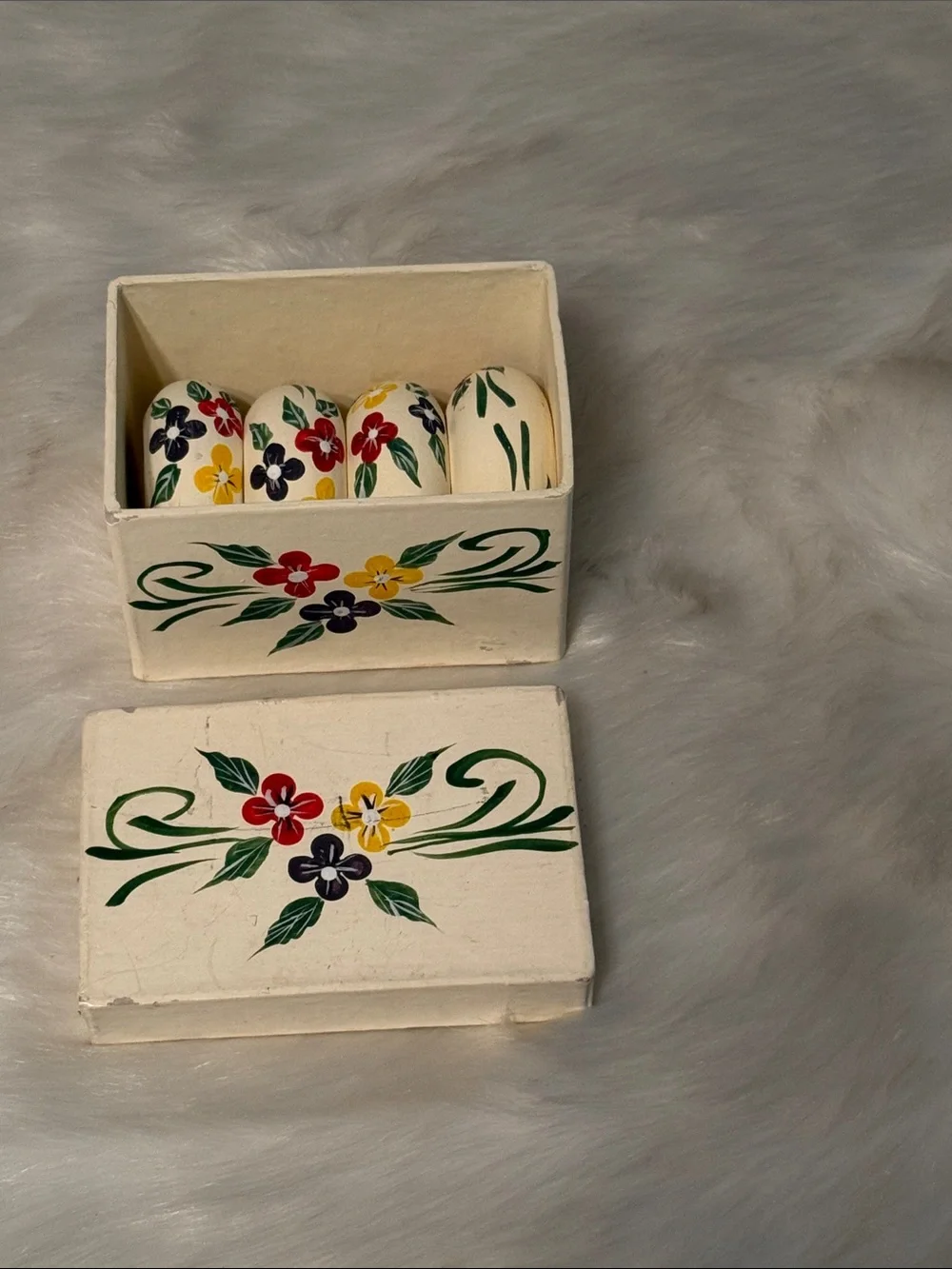 Hand-Painted Floral Tole Painted Napkin Rings Set of 4